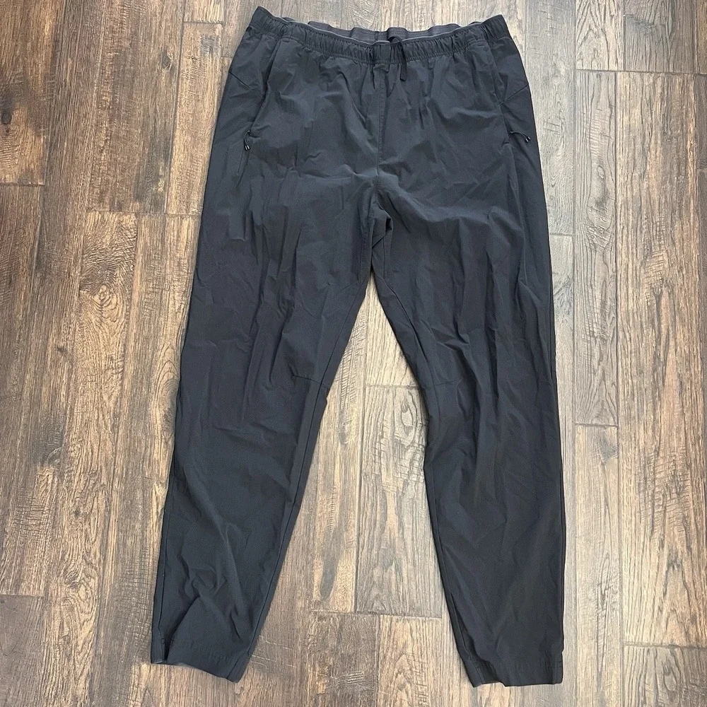 REI‎ XL Charcoal Black Mens Athletic Pants Lightweight Breathable Outdoors Co-op